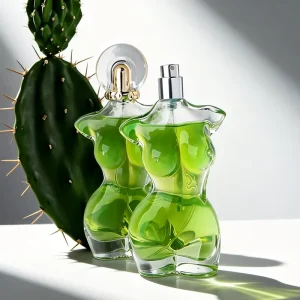 100ml Unique Female Torso Shaped Clear Glass Spray Bottle with Exquisite Acrylic Cap and Pump Sprayer for Luxury Fragrance