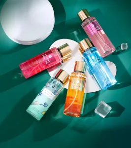 Large-Bottle Women’s Perfume, 250 ml, with Spray Nozzle, Mini Fruity and Floral Fragrance, Long-Lasting Scented Body Mist