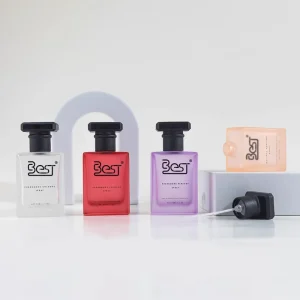 30 ml 50 ml 100 ml Square Colorful Glass Perfume Bottle with Black Lid Sprayer and Screen Printed for Perfume Packaging