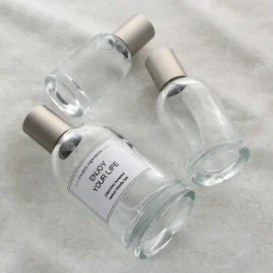 50ml 150ml Clear Glass Perfume Bottle with Spray Top and Clean Design