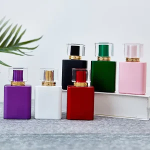 50ml Ultra Fine Atomized Perfume Bottle with Pump Sprayer Large Capacity Square Glass Sub Pack 30ml Pressed Spray Bottle