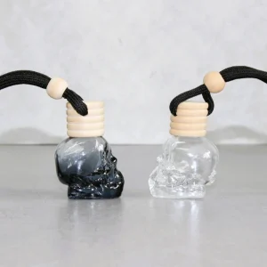 8ml Skull Shaped Glass Car Air Freshener Diffuser Bottle Empty Hanging Perfume Vial with Natural Wooden Cap