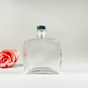 Concave Bottom Flat Square Clear Glass Diffuser Bottle 100ml With Cap for Essential Oil and Home Aromatherapy