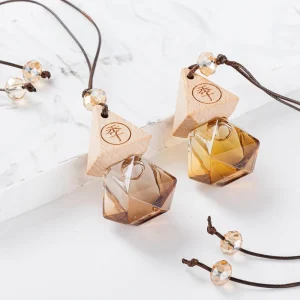 Custom Logo Luxury Hanging Car Air Freshener Wood Cap Glass Bottle Essential Oil Perfume Diffuser for Promotional Gift