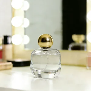 Custom Luxury 30ml Square Glass Perfume Spray Bottle with Screw Cap Refill Bottle Plastic Caps Hot Stamping Packaging