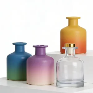Custom Luxury 50ml 100ml 150ml Gradient Transparent Reed Diffuser Aromatherapy Aroma Oil Fragrance Empty Glass Bottles Container