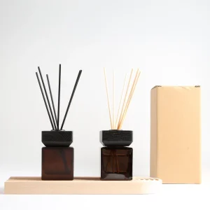 Empty Refillable 100ml Square Fire-free Aromatherapy Perfume Reed Diffuser Glass Bottle with Box for Home Decoration