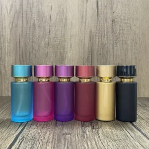 Free Sample 50ml Luxury Custom Refillable Cylindrical Clear Spray Empty Glass Perfume Bottle with Screw Cap Cosmetic Packaging