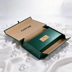 Handmade Custom CMYK Color Foldable Paperboard Gift Boxes with Magnetic Closure Customizable
