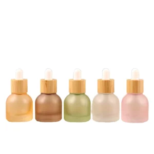 Low MOQ Essential Oils Cylinder Frosted Glass Dropper Bottle Natural Bamboo Wooden Screw Cap 10ml Luxury Mini Perfume Container