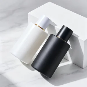 Luxury 100ml Frosted Black Perfume Glass Bottle Gold Ring Collar Empty Fine Mist Cologne Spray Bottle