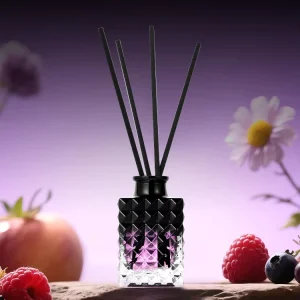 OEM Available 90ml Hotel Scent Luxury Reed Diffuser With Long Lasting Fragrance Customized Color Decorative Glass Bottle
