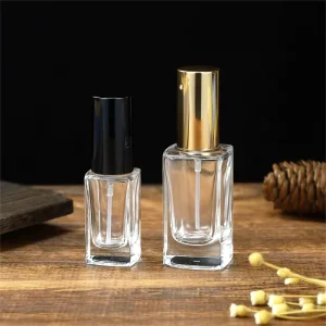 Square Glass 15ml & 30ml Travel Size Perfume Bottle Empty Screw Neck Refillable with Black Gold Cap Pump Sprayer Sealing Type