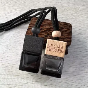 Square Glass Perfume Spray Bottle Aromatherapy Vials 8ML Eco friendly Screen Printed Logo Wood Cap Hanging Rope Crystal Glass