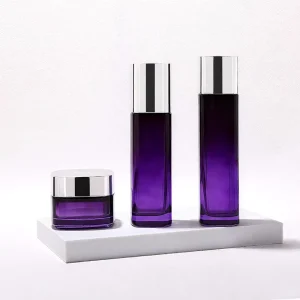 Unisex Clear Square Skin Care Cream Bottles 30ml 50ml 100ml With Pump Sprayer & Seal Customizable Packaging