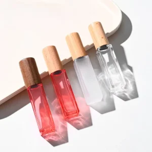 White Glass Roll On Bottles with Screen Printing for Essential Oils and Perfume 10ml Capacity